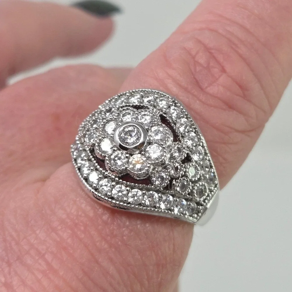 Vintage Sterling Silver Rhodium CZ Flower Dome Cocktail Statement Ring Size‎ 8